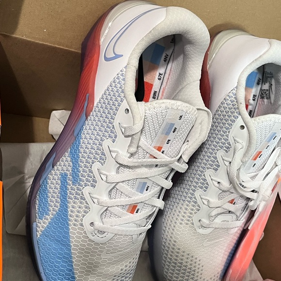 NIKE WOMEN NIB AUTHENTIC METCON5 PRM WHITE/PSYCHIC CROSSING TRAINING SNEAKERS - Picture 6 of 17